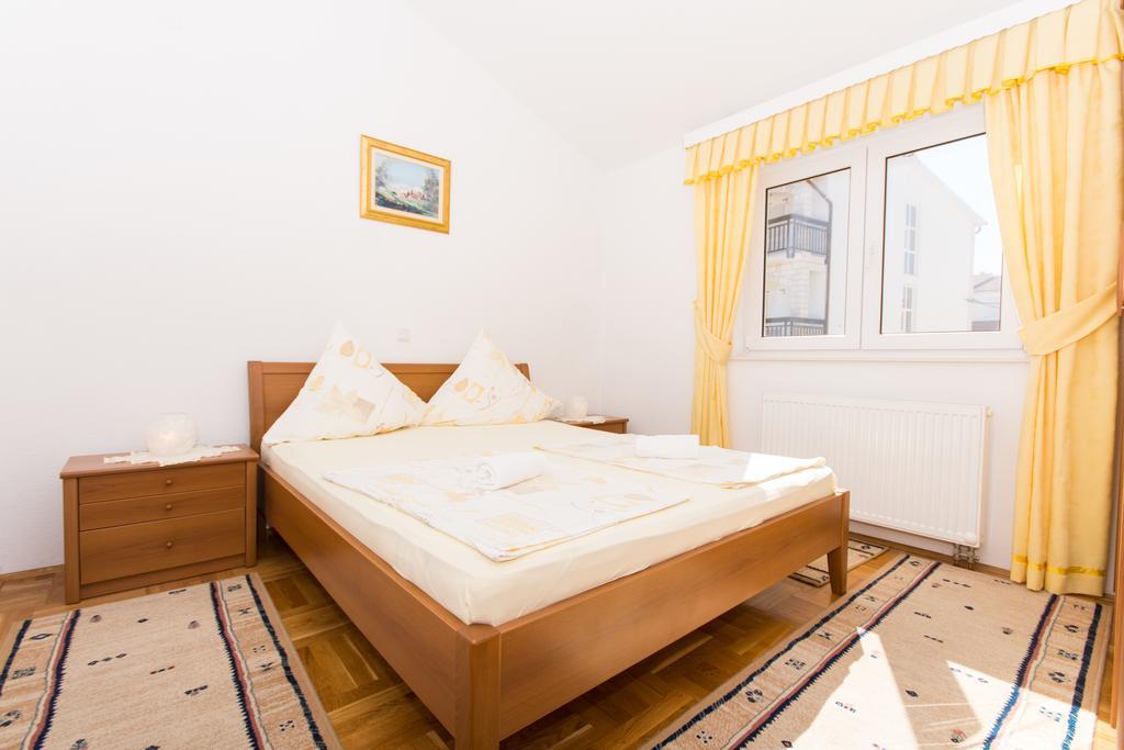 Villa Snjezana Trogir Bagian luar foto